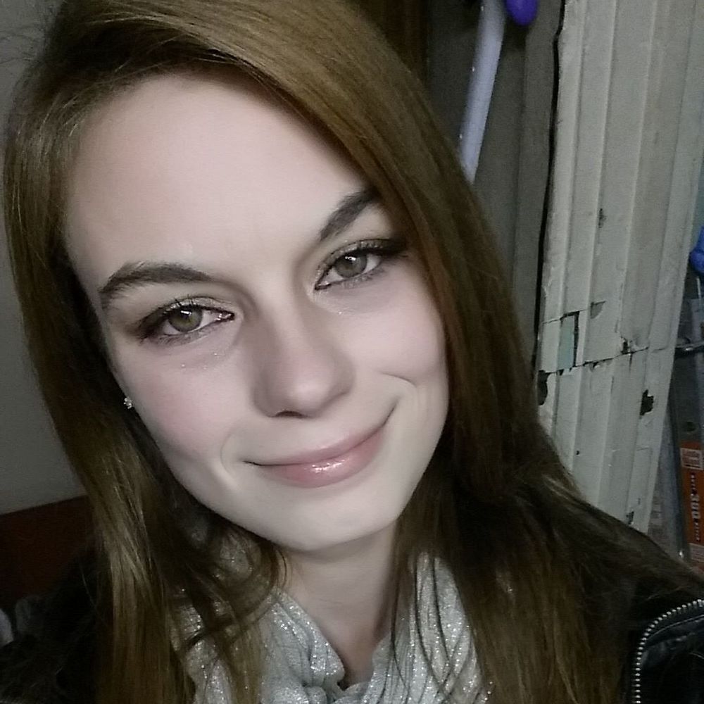 Meet your Posher, Arielle